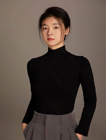 王少佳