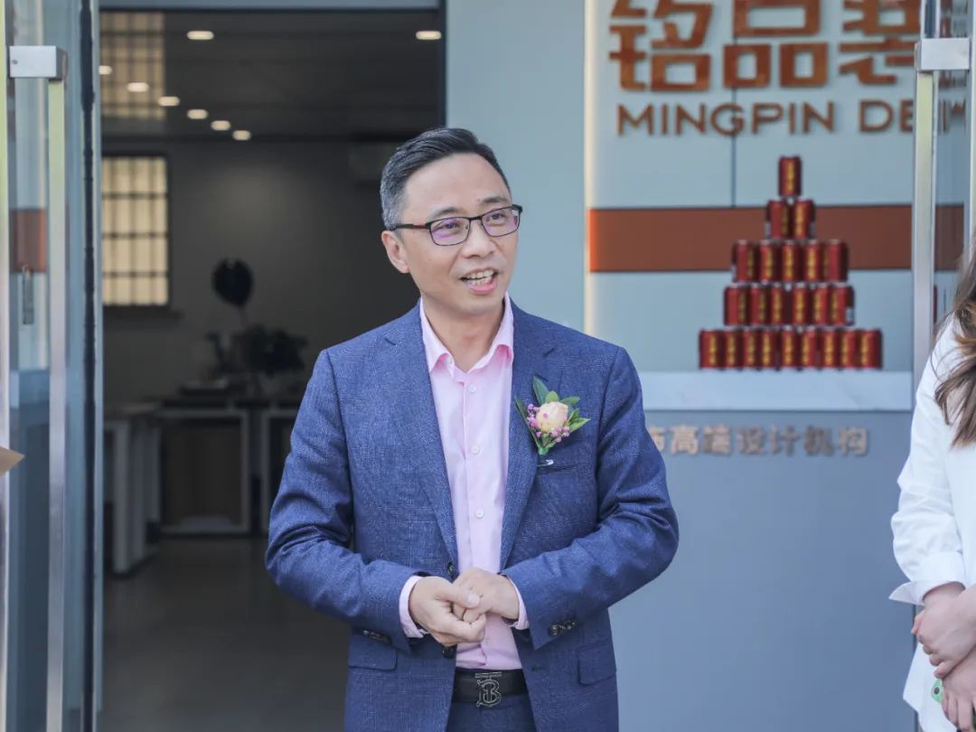 铭品装饰城北分公司重装开业